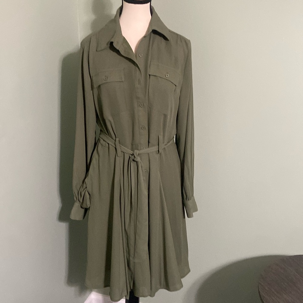 Shirt dress with tie at waist and flaired skirt - fully lined